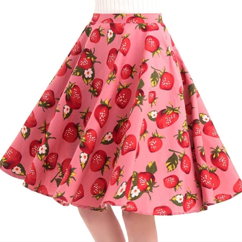 Fifties Chick Full Circle Skirt - strawberries 🍓